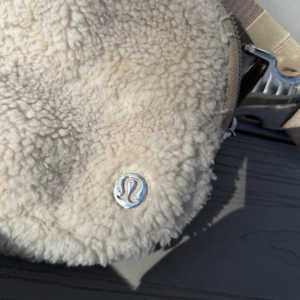 lululemon athletica Cream Sherpa Crossbody Pouch